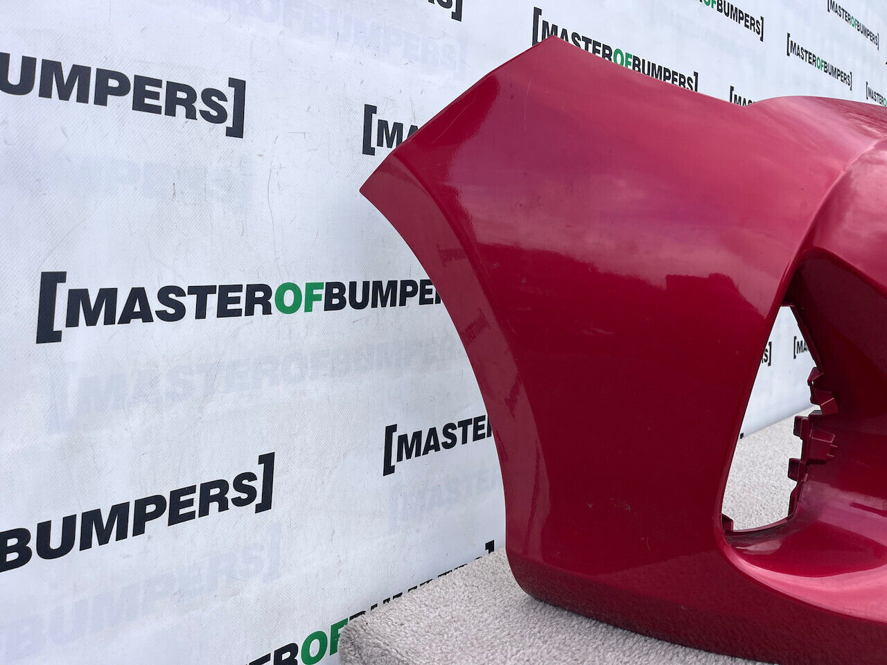 Toyota Yaris Hybrid Mk3 Hatchback 2014-2017 Front Bumper 4 Pdc Genuine [t472]