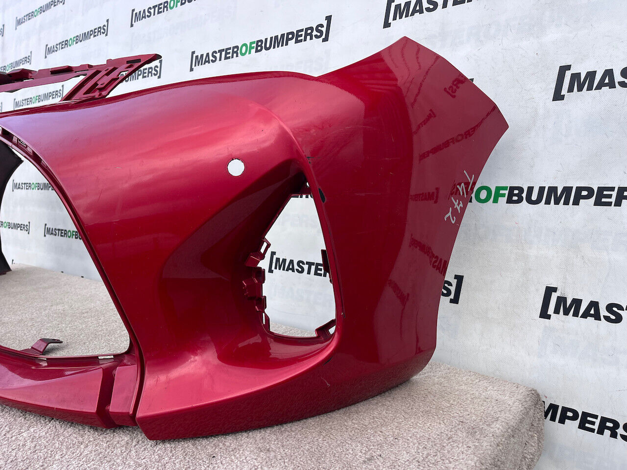 Toyota Yaris Hybrid Mk3 Hatchback 2014-2017 Front Bumper 4 Pdc Genuine [t472]