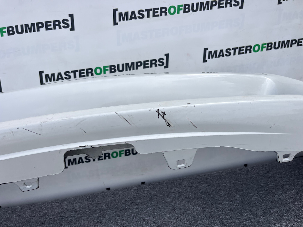 Toyota Prius Mk3 Hatchback 2009-2012 Front Bumper Side Pdc Nojets Genuine [t520]
