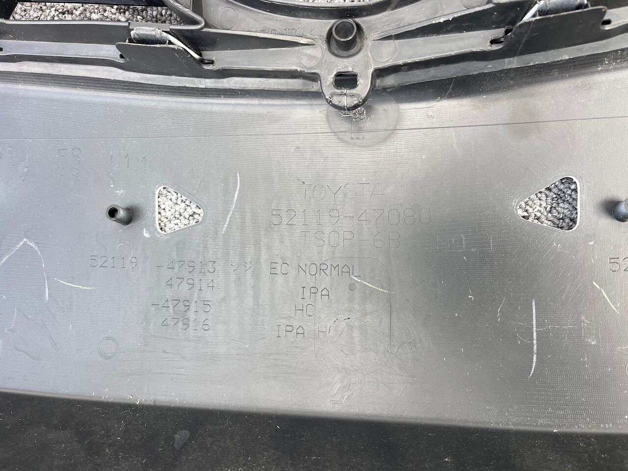 Toyota Prius Mk3 Hatchback 2009-2012 Front Bumper Side Pdc Nojets Genuine [t520]