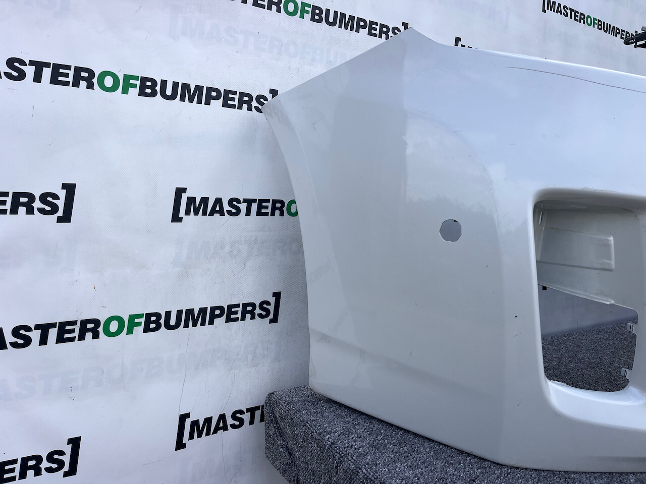 Toyota Prius Mk3 Hatchback 2009-2012 Front Bumper Side Pdc Nojets Genuine [t520]