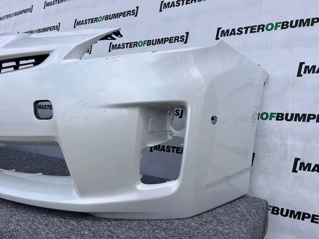 Toyota Prius Mk3 Hatchback 2009-2012 Front Bumper Side Pdc Nojets Genuine [t520]