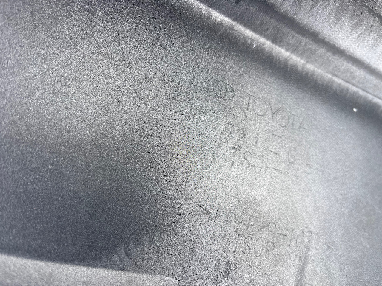 Toyota Land Cruiser Invincible 2018-2021 Front Bumper 4 Pdc +jets Genuine [t521]