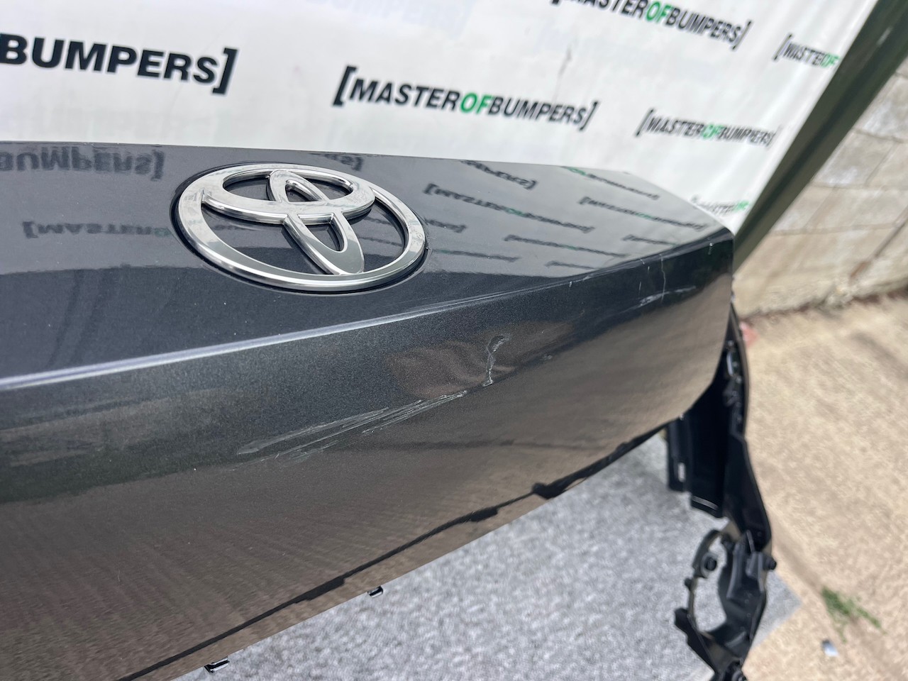 Toyota C-hr Chr Design Mk2 2024-on Front Bumper 4 Pdc Genuine [t528]