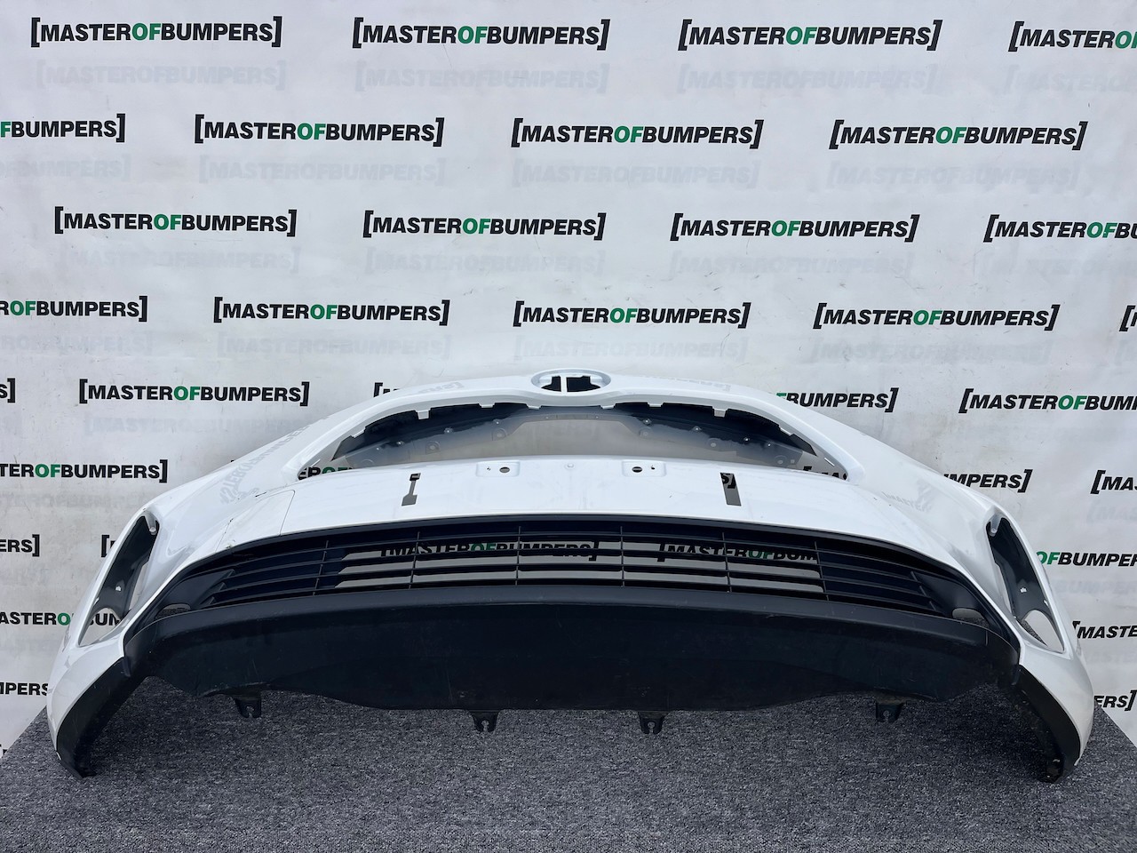 Toyota Yaris Cross Hybrid Excell 2022-2026 Front Bumper No Pdc Genuine [t541]