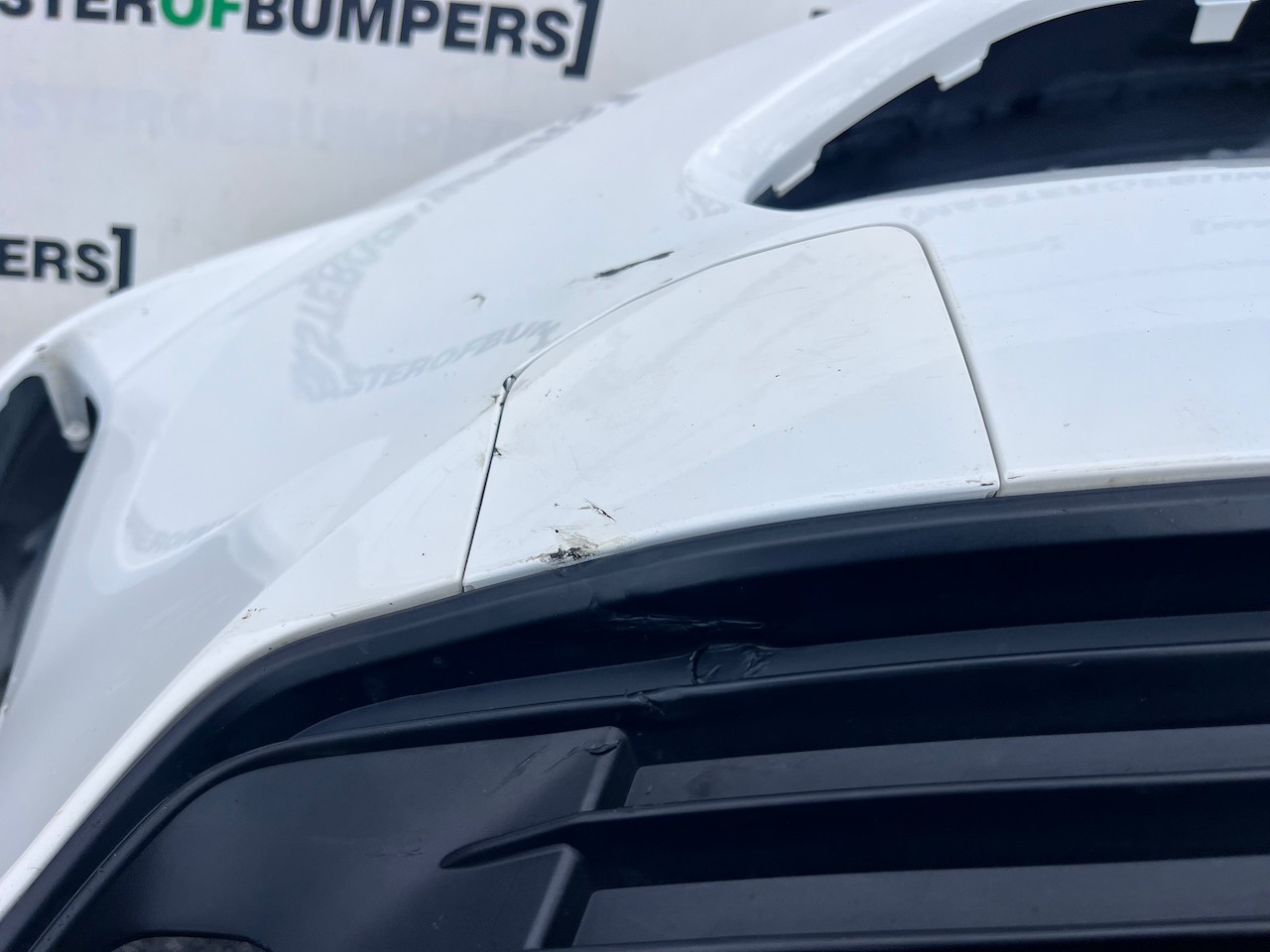 Toyota Yaris Cross Hybrid Excell 2022-2026 Front Bumper No Pdc Genuine [t541]