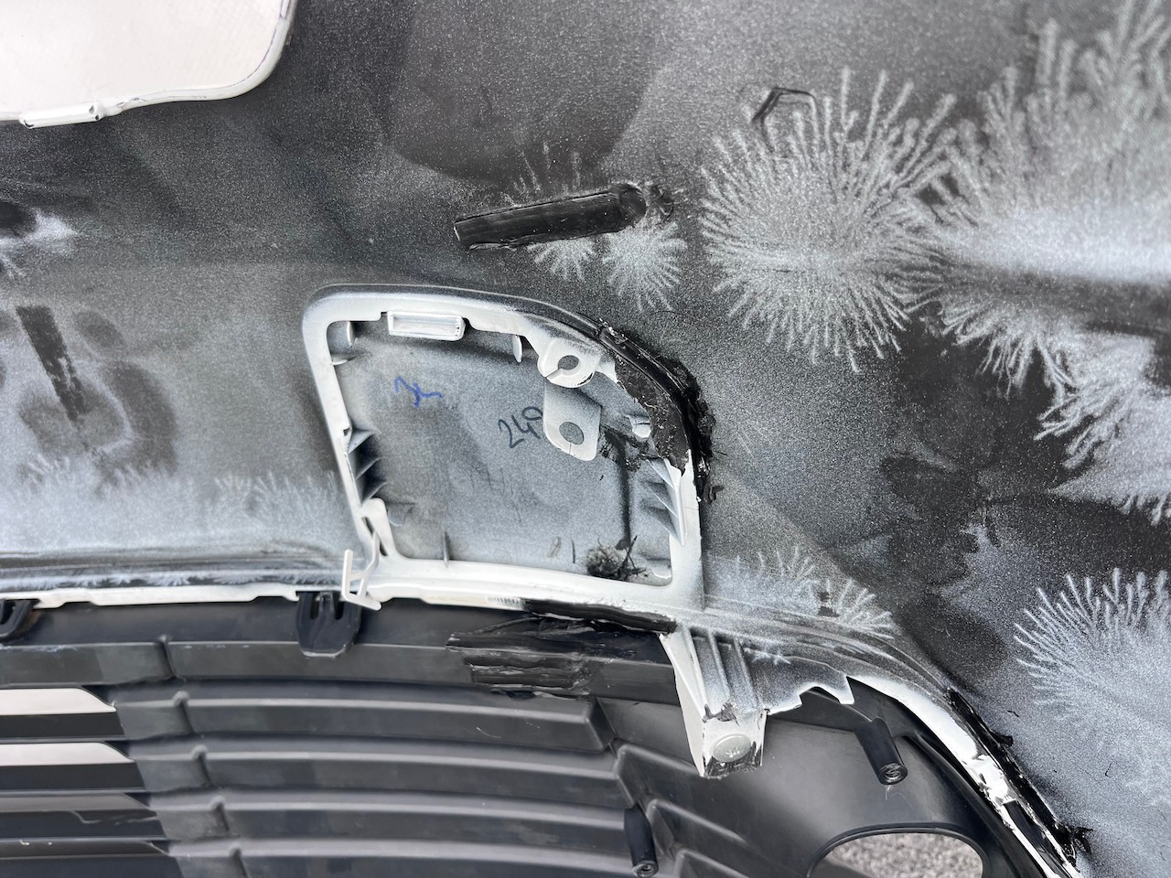 Toyota Yaris Cross Hybrid Excell 2022-2026 Front Bumper No Pdc Genuine [t541]