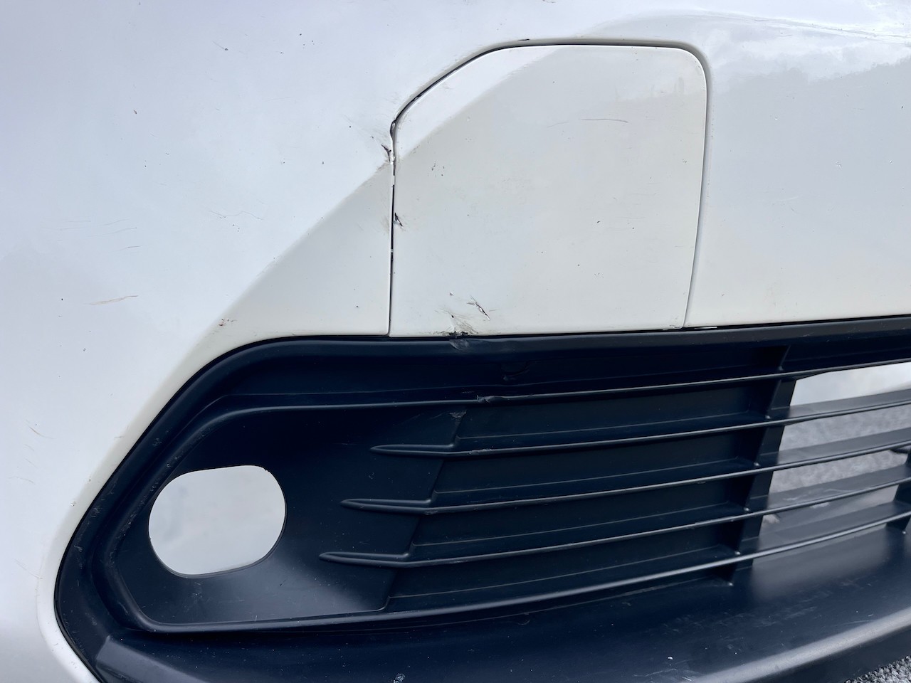 Toyota Yaris Cross Hybrid Excell 2022-2026 Front Bumper No Pdc Genuine [t541]