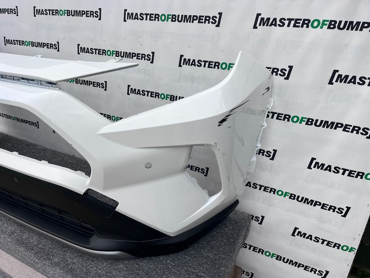 Toyota Rav4 Excel Hybrid Mk5 2019-2024 Front Bumper 4 Pdc Genuine [t549]