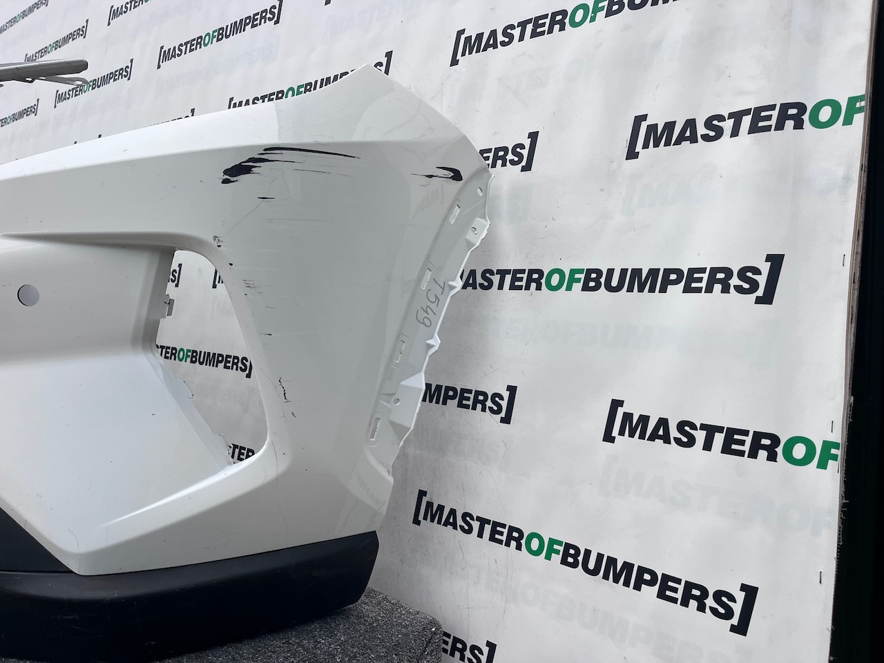 Toyota Rav4 Excel Hybrid Mk5 2019-2024 Front Bumper 4 Pdc Genuine [t549]