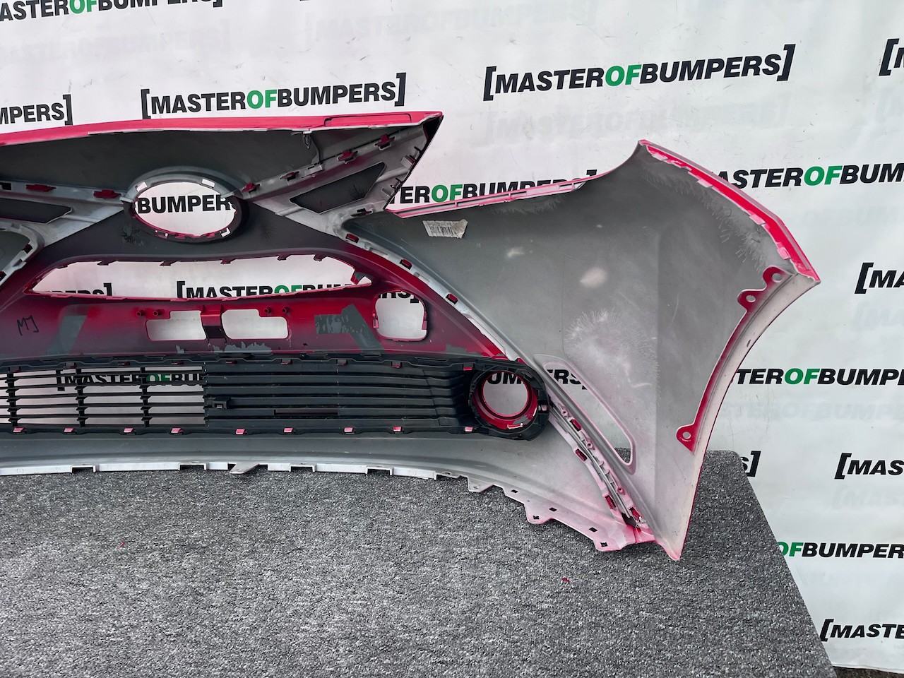 Toyota Aygo Style Trend Hatchback 2014-2017 Front Bumper Genuine [t557]