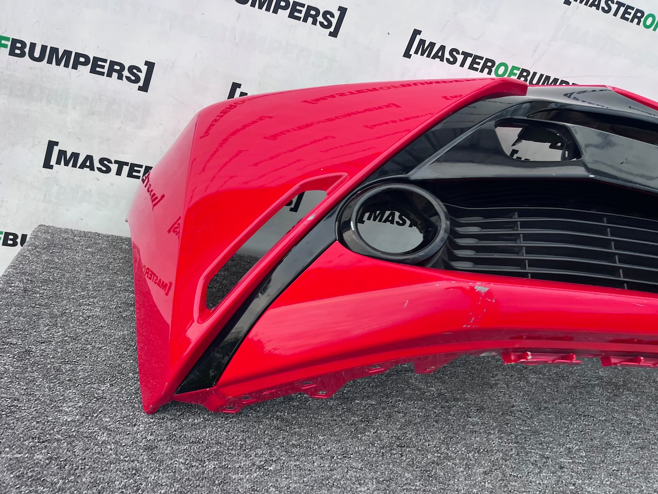 Toyota Aygo Style Trend Hatchback 2014-2017 Front Bumper Genuine [t558]