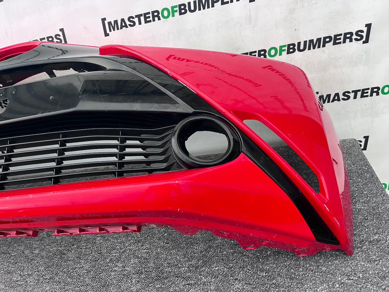 Toyota Aygo Style Trend Hatchback 2014-2017 Front Bumper Genuine [t558]