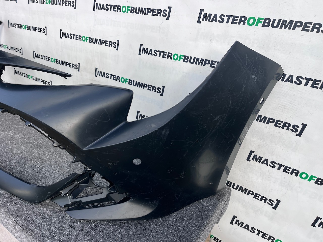 Toyota Corolla Hybrid Vvt Touring 2019-2023 Front Bumper 6 Pdc Genuine [t565]