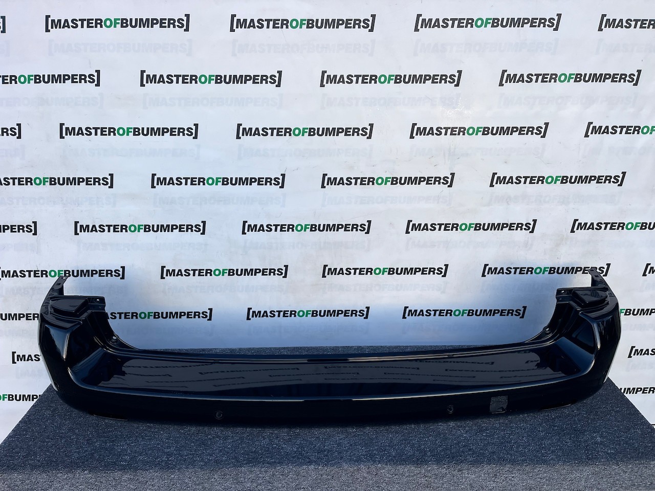 Toyota Proace Verso Comfort Swb 2016-2022 Rear Bumper 4 Pdc Genuine [t568]