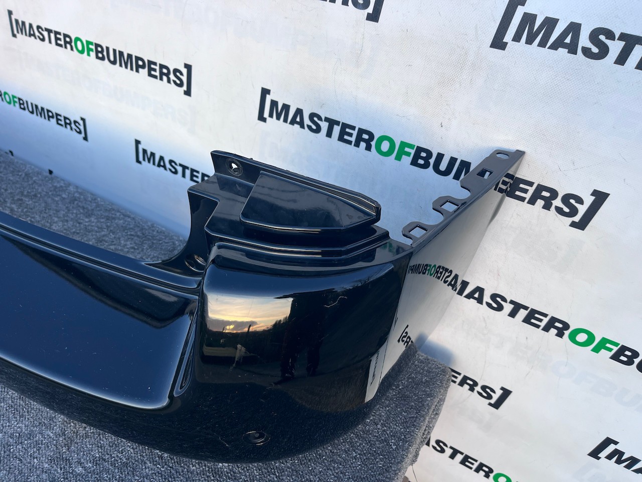 Toyota Proace Verso Comfort Swb 2016-2022 Rear Bumper 4 Pdc Genuine [t568]