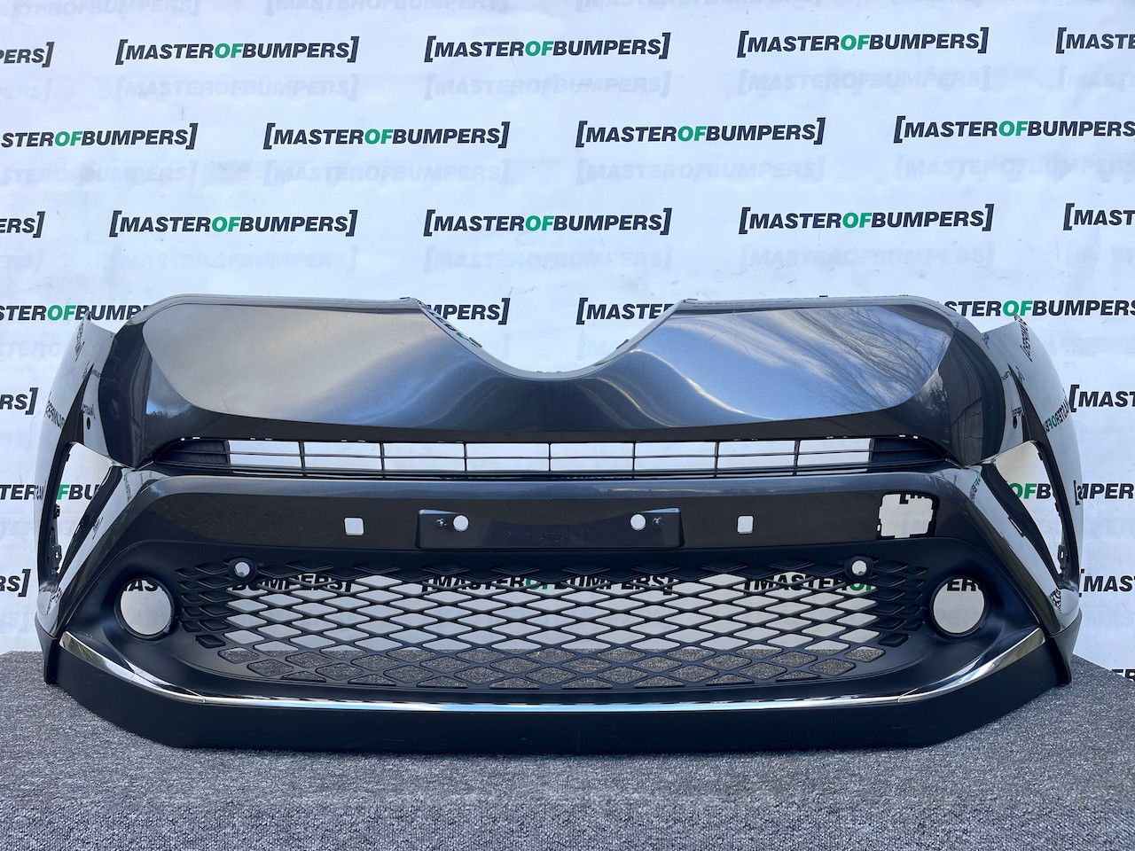 Toyota C-hr Chr Excel Dynamic 2016-2020 Front Bumper 6 Pdc Genuine [t573]