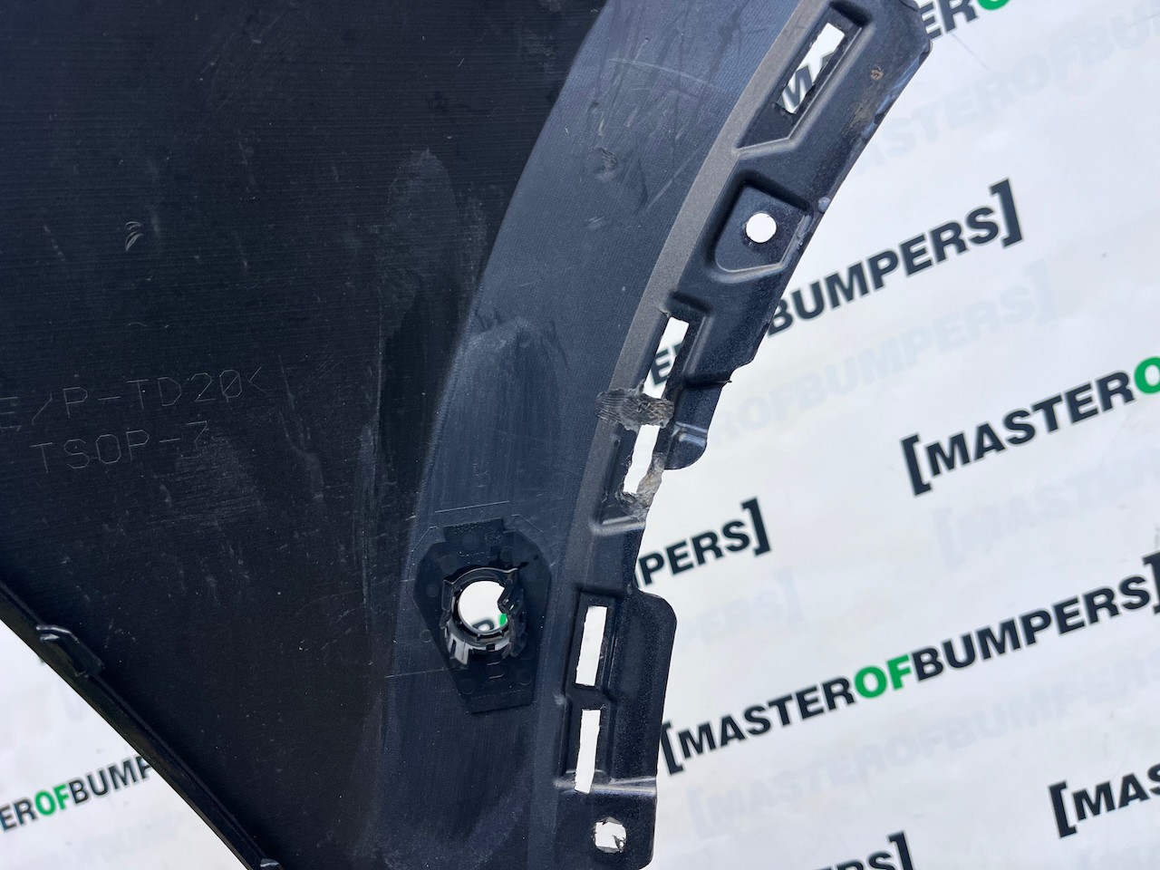 Toyota C-hr Chr Excel Dynamic 2016-2020 Front Bumper 6 Pdc Genuine [t573]