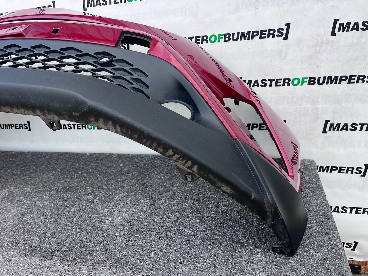 Toyota C-hr Chr Excel Dynamic 2016-2020 Front Bumper 6 Pdc +jets Genuine [t570]