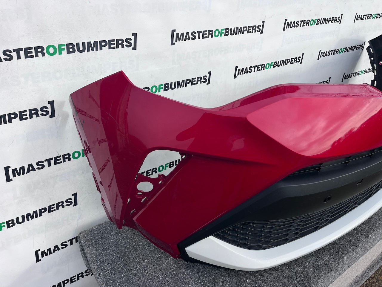 Toyota C-hr Chr Mk1 Lift 2021-2023 Front Bumper 6 Pdc Genuine [t579]