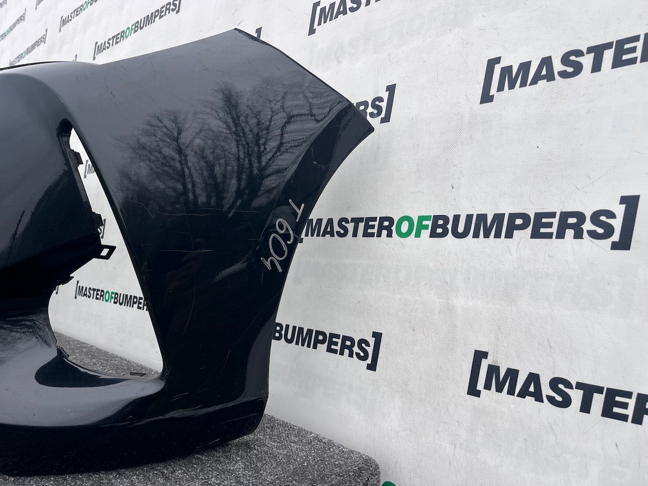 Toyota Yaris Mk3 Lift Hatchback 2017-2020 Front Bumper Black Genuine [t604]