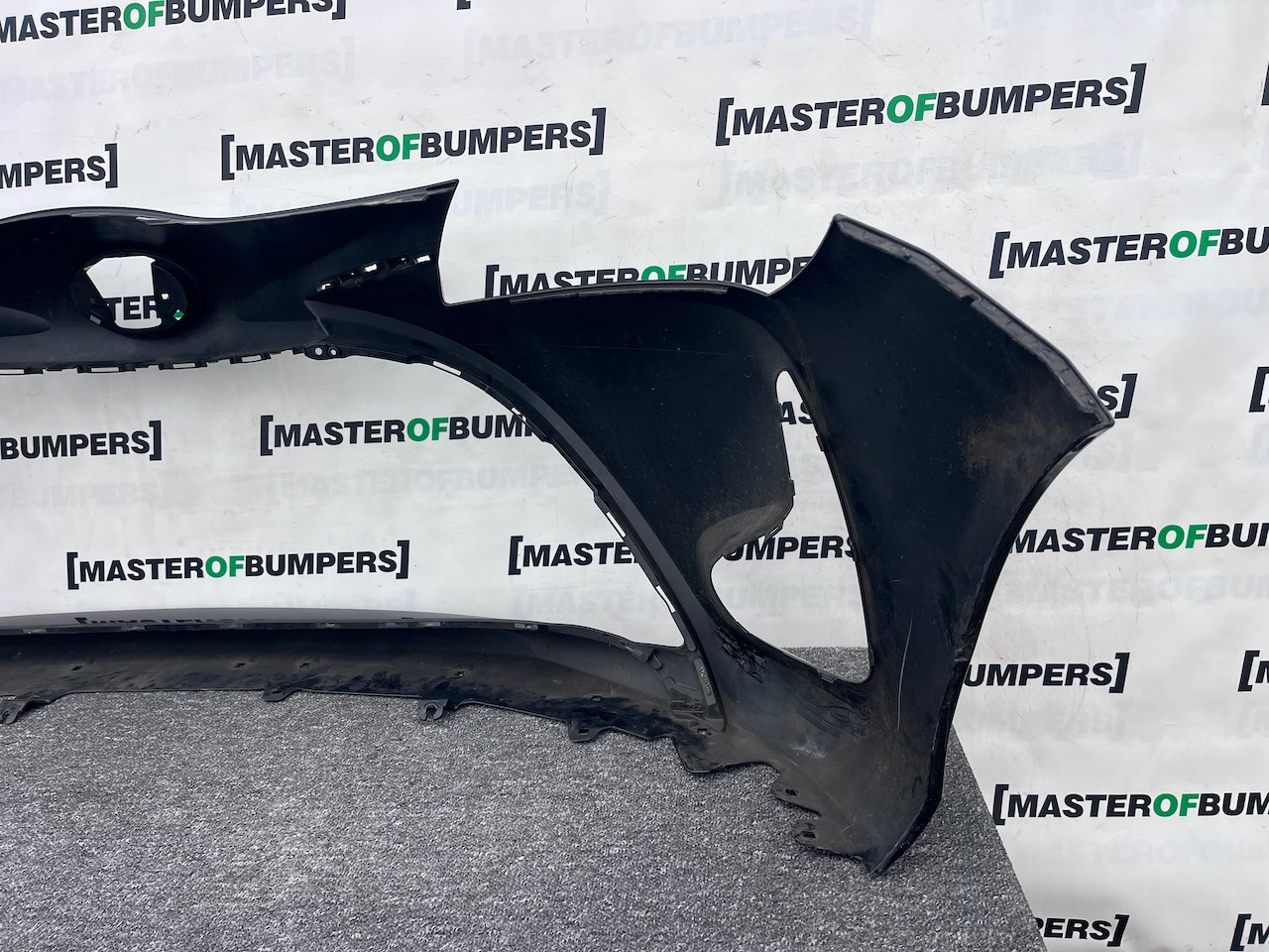 Toyota Yaris Mk3 Lift Hatchback 2017-2020 Front Bumper Black Genuine [t604]