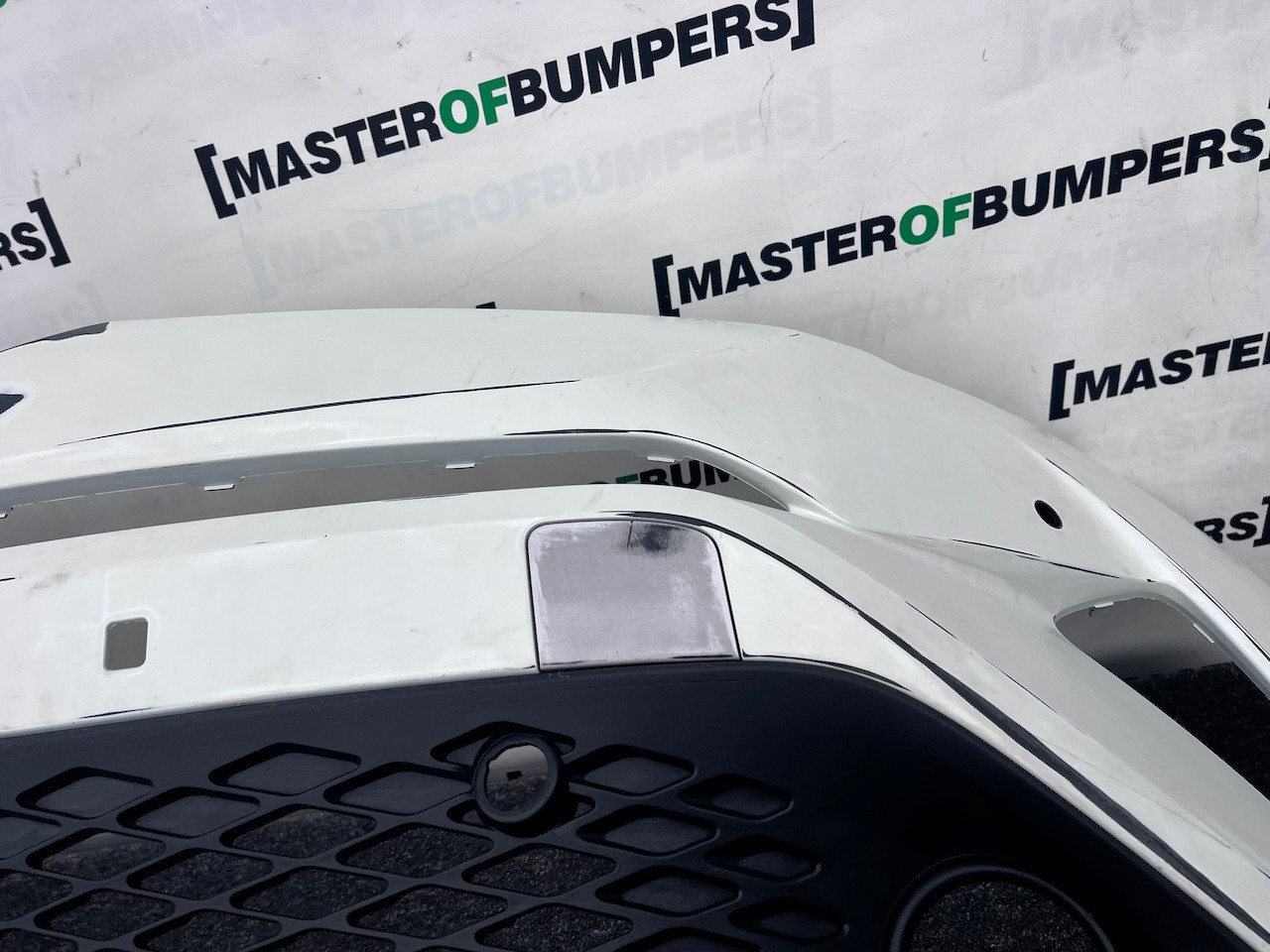 Toyota C-hr Chr Excel Dynamic 2016-2020 Front Bumper 6 Pdc Genuine [t594]