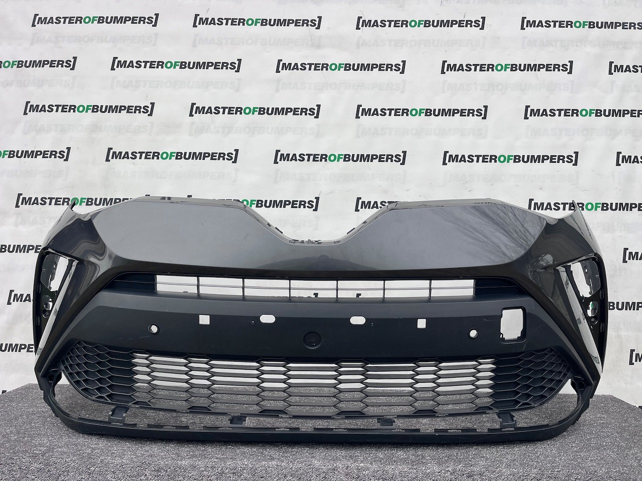 Toyota C-hr Chr Mk1 Lift 2021-2023 Front Bumper 4 Pdc Genuine [t600]