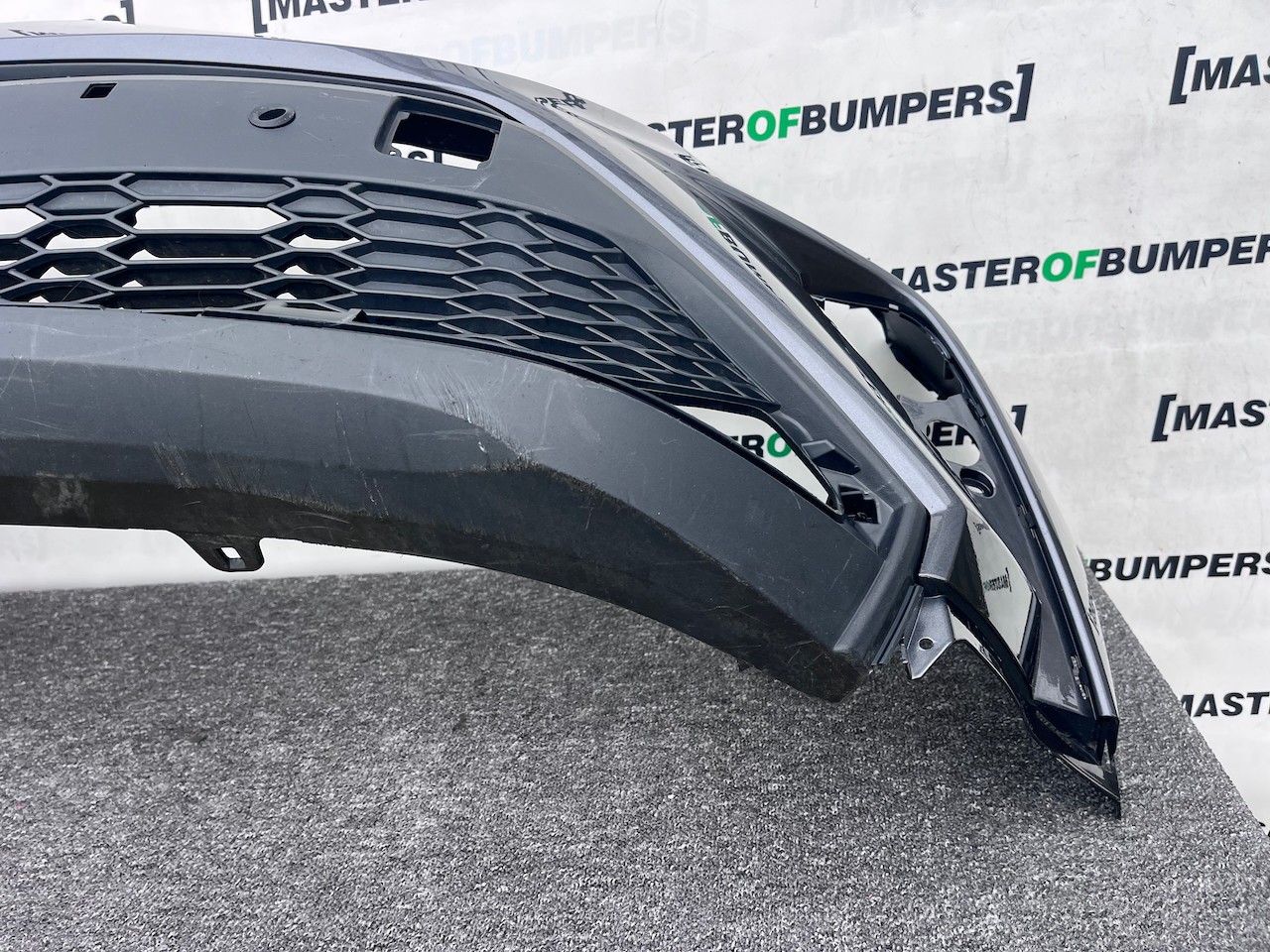 Toyota C-hr Chr Mk1 Lift 2021-2023 Front Bumper 4 Pdc Genuine [t600]