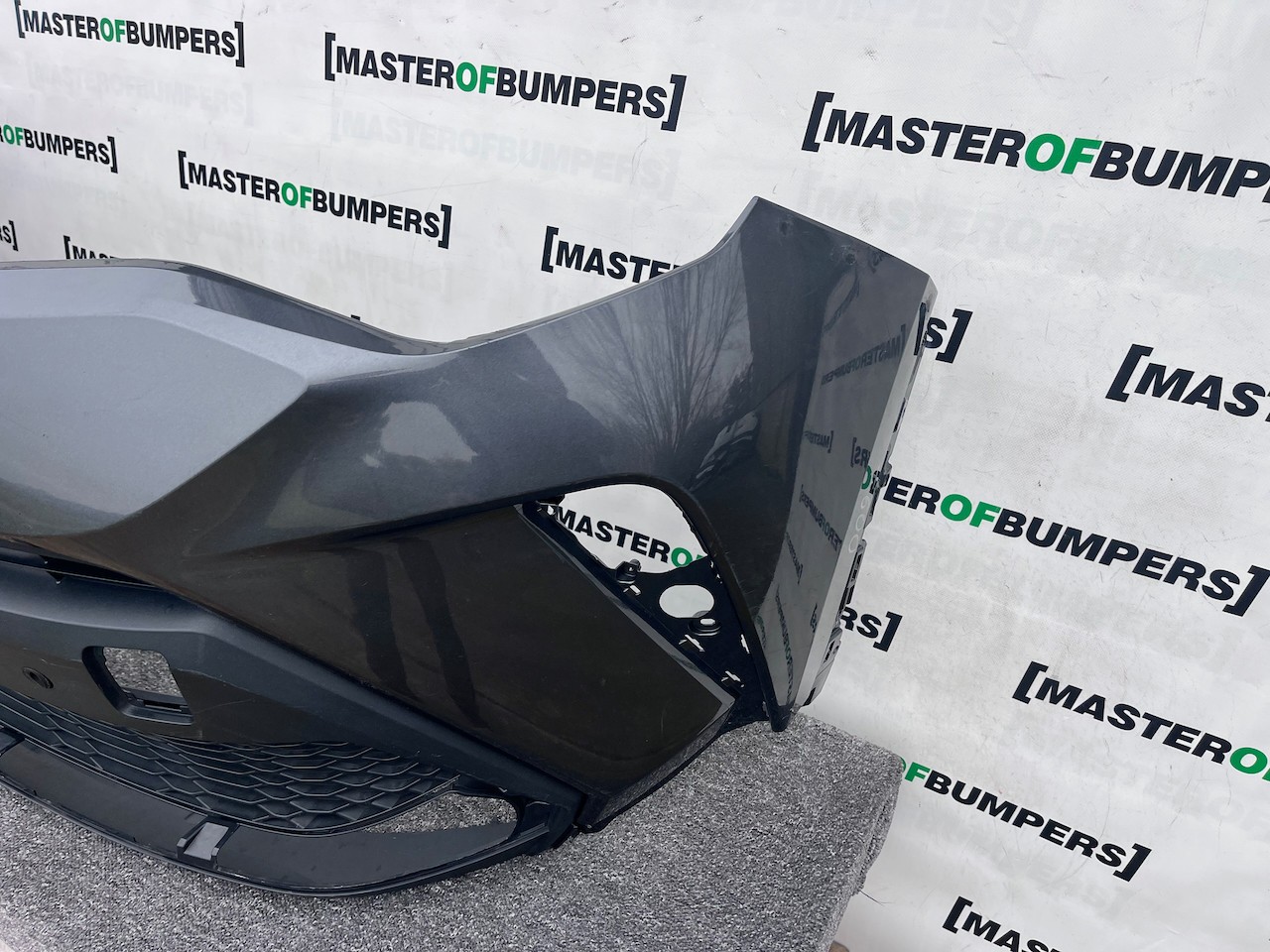 Toyota C-hr Chr Mk1 Lift 2021-2023 Front Bumper 4 Pdc Genuine [t600]