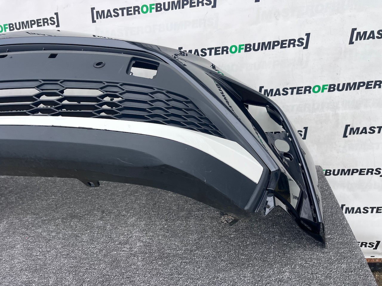 Toyota C-hr Chr Mk1 Lift 2021-2023 Front Bumper 6 Pdc Genuine [t591]