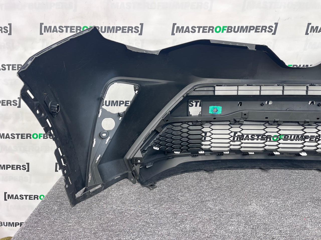 Toyota C-hr Chr Mk1 Lift 2021-2023 Front Bumper 6 Pdc Genuine [t591]