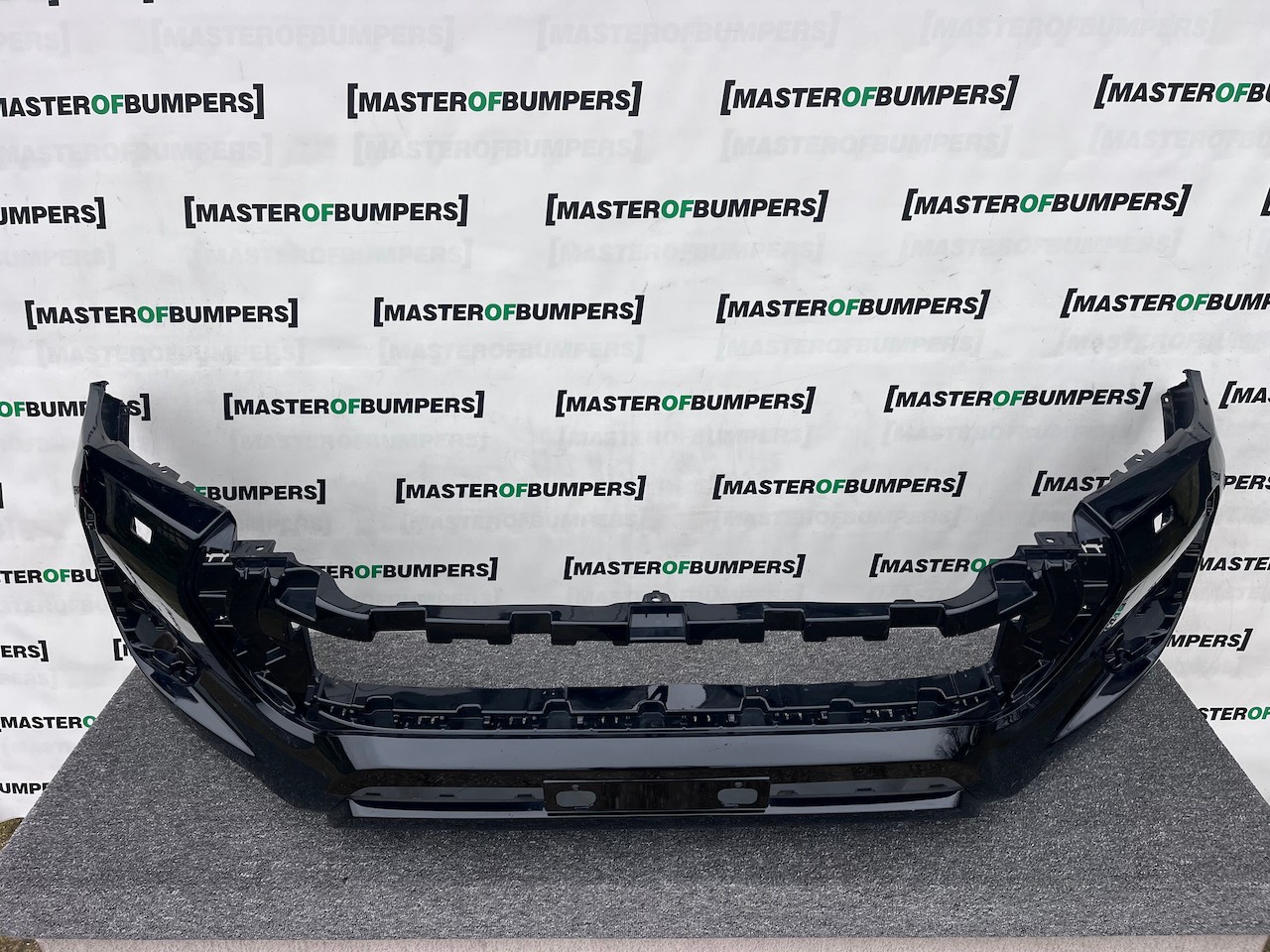 Toyota Hilux Double Cab Pick Up Mk8 Lift 2021-2024 Front Bumper Genuine [t605]