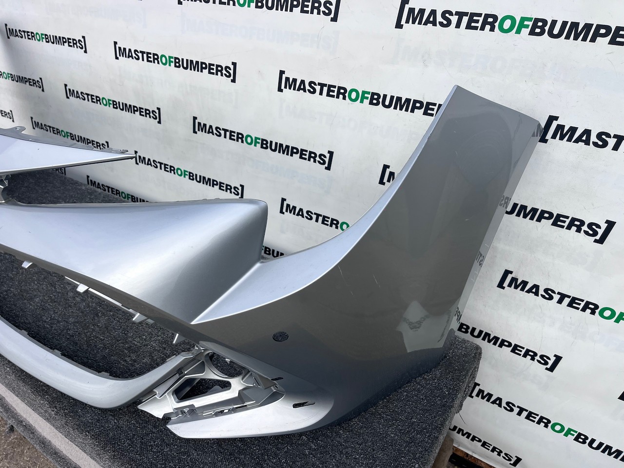 Toyota Corolla Hybrid Excel Design 2023-2027 Front Bumper 4 Pdc Genuine [t611]