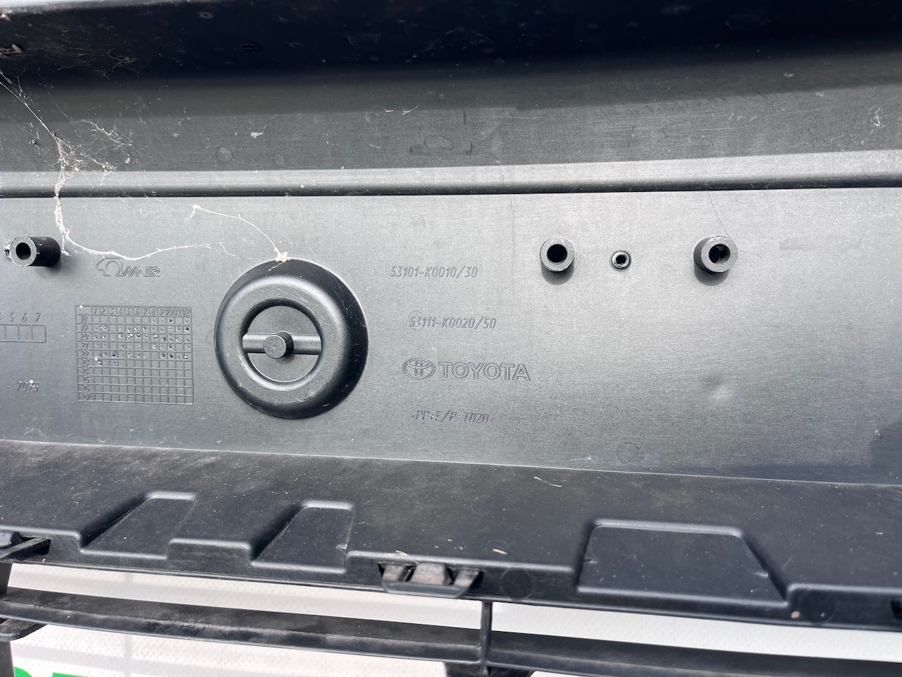 Toyota Yaris Style Xp210 Hatchback 2020-2025 Front Bumper White Genuine [t613]