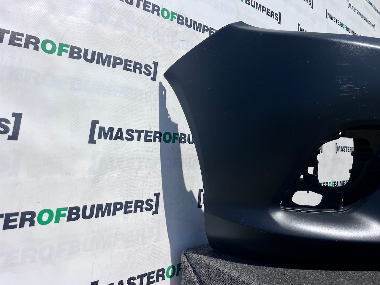 Toyota Hilux Double Cab Pickup Mk8 2016-2020 Front Bumper Texture Genuine [t643]