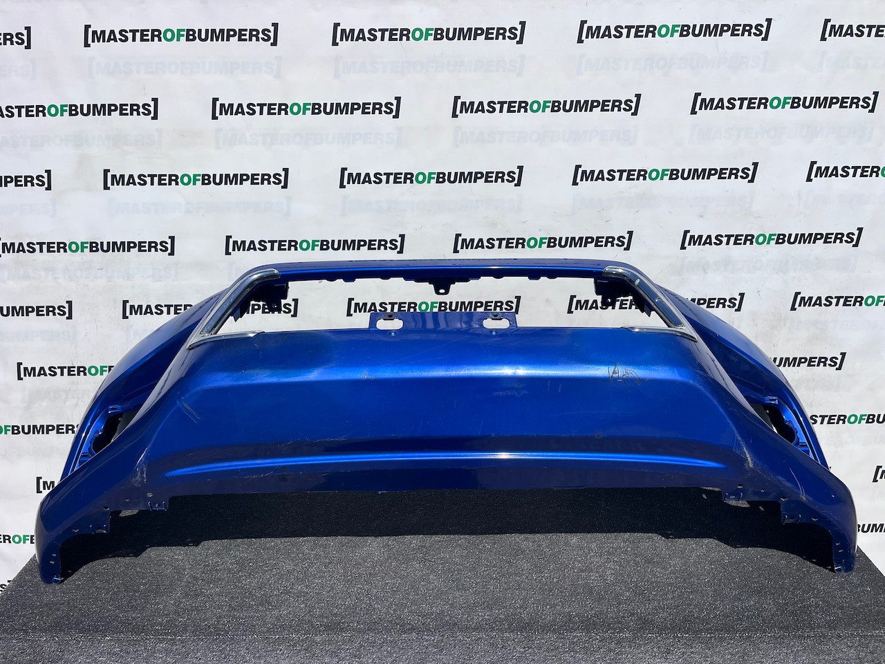 Toyota Hilux Icon Pickup Mk8 2016-2020 Front Bumper Jets Genuine [t644]