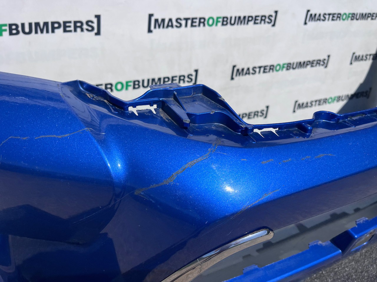 Toyota Hilux Icon Pickup Mk8 2016-2020 Front Bumper Jets Genuine [t644]