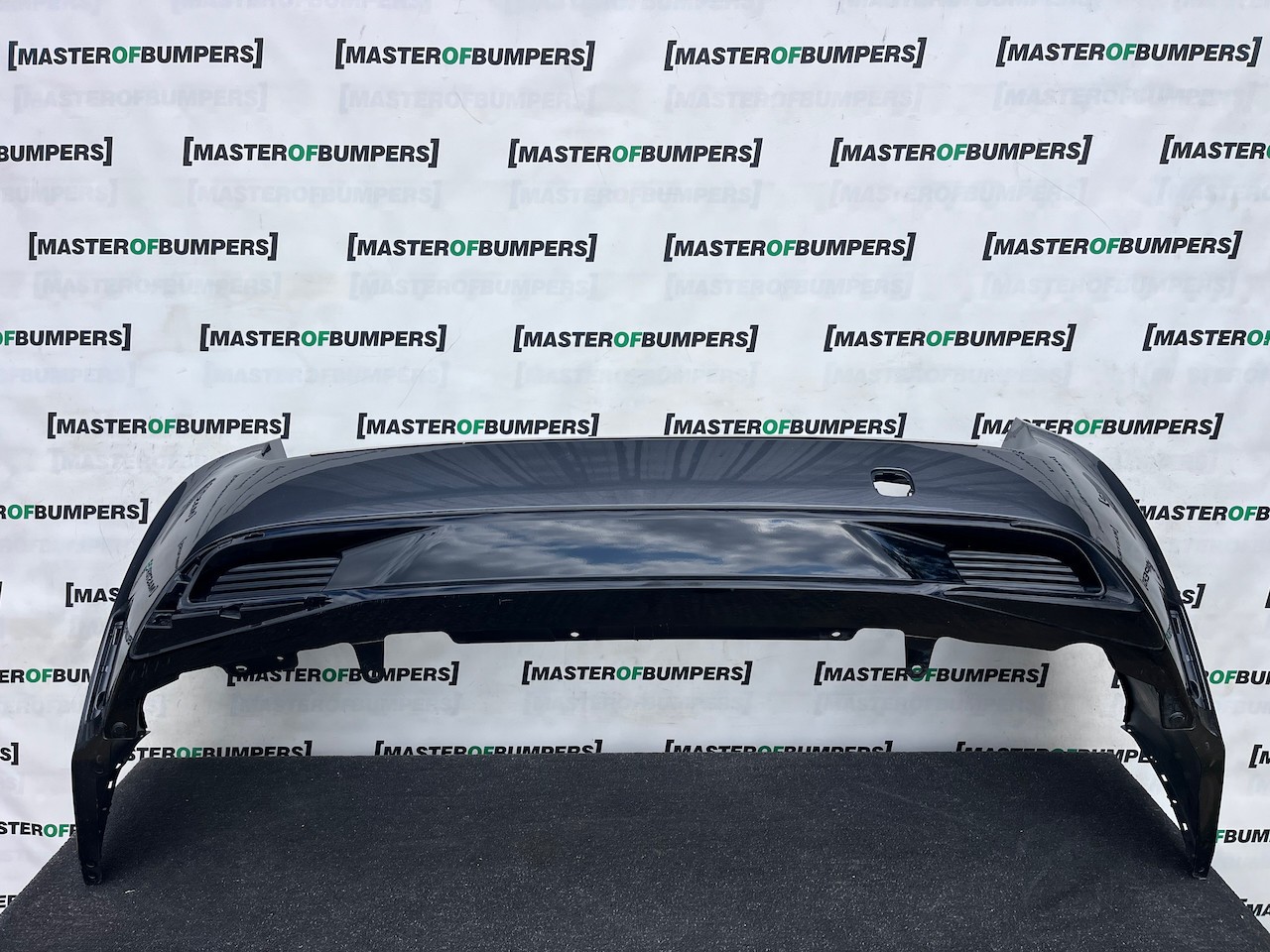Toyota Corolla Hybrid Vvt Touring 2019-2023 Rear Bumper No Pdc Genuine [t653]