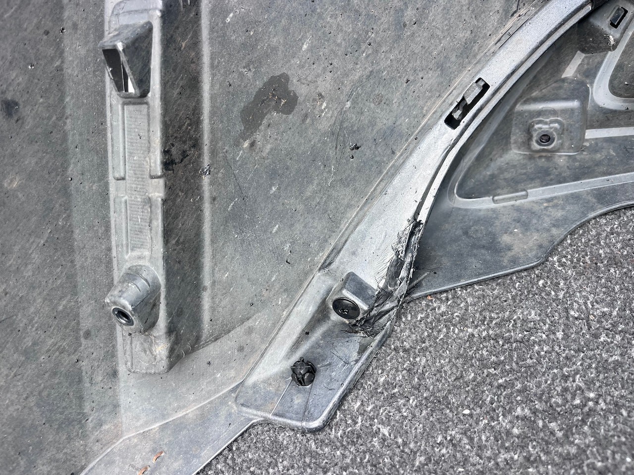 Toyota Corolla Hybrid Vvt Touring 2019-2023 Rear Bumper No Pdc Genuine [t653]