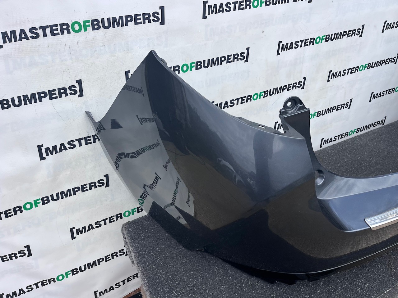 Toyota Corolla Hybrid Vvt Touring 2019-2023 Rear Bumper No Pdc Genuine [t653]