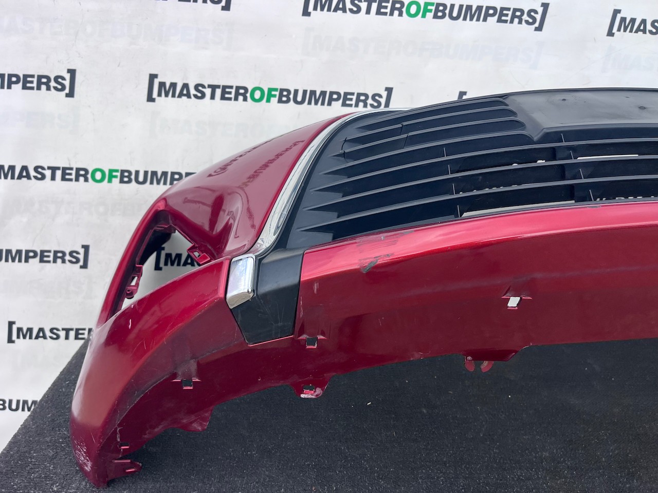 Toyota Yaris Hybrid Mk3 Hatchback 2014-2017 Front Bumper Genuine [t661]