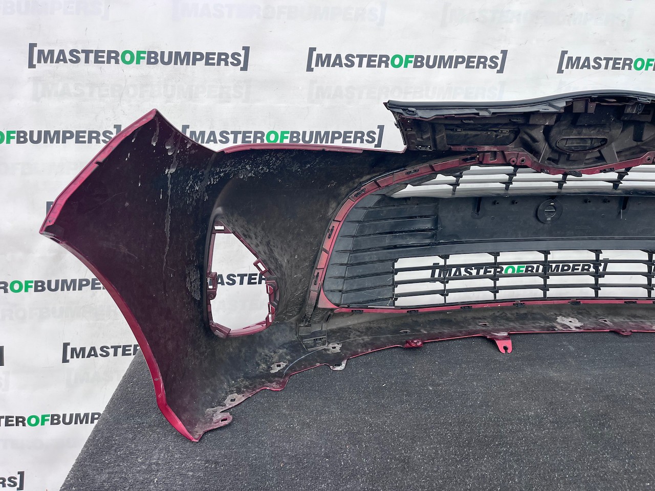 Toyota Yaris Hybrid Mk3 Hatchback 2014-2017 Front Bumper Genuine [t661]