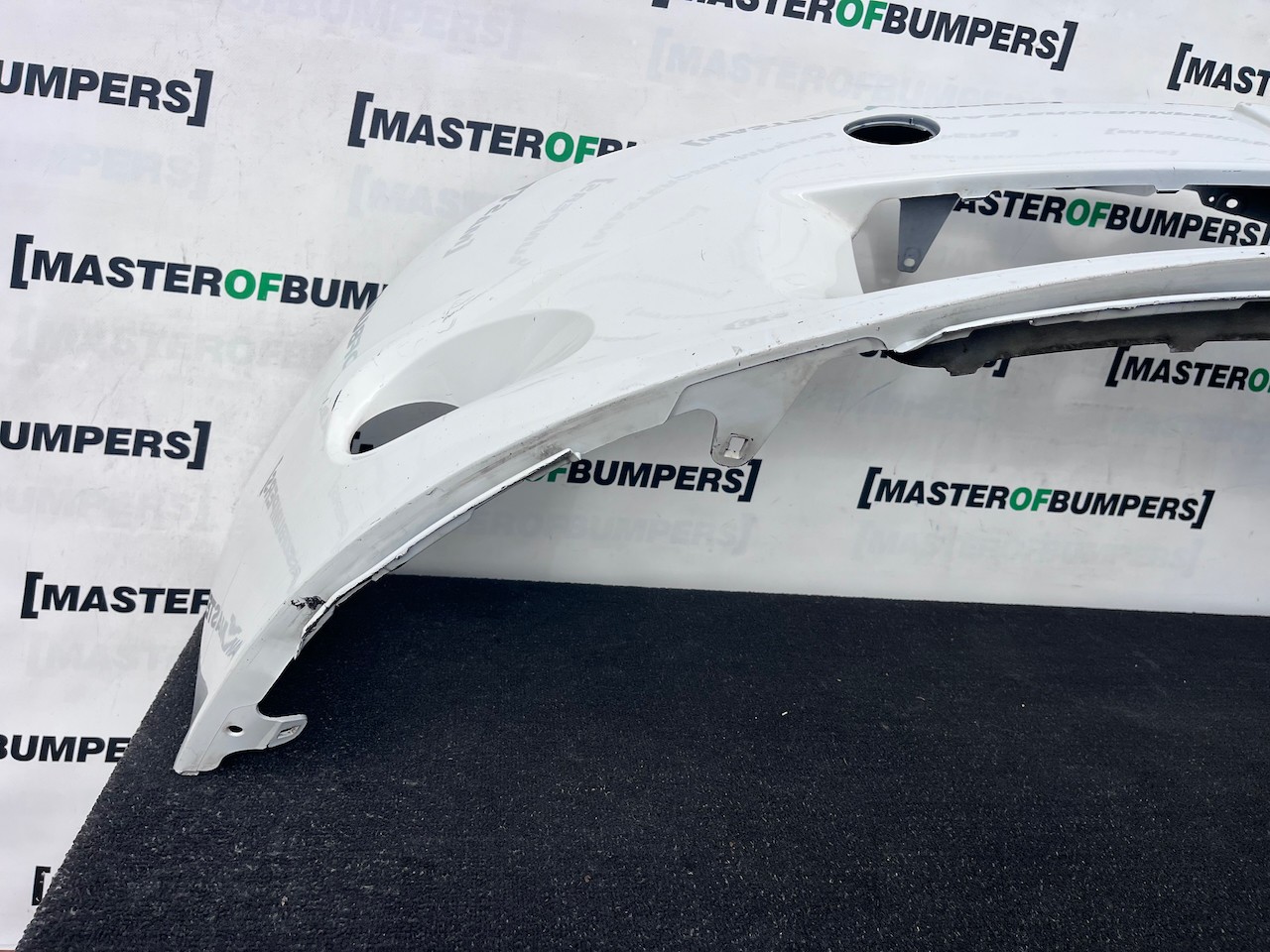 Toyota Auris V-matic Mk2 Hatchback 2010-2012 Front Bumper No Pdc Genuine [t546]