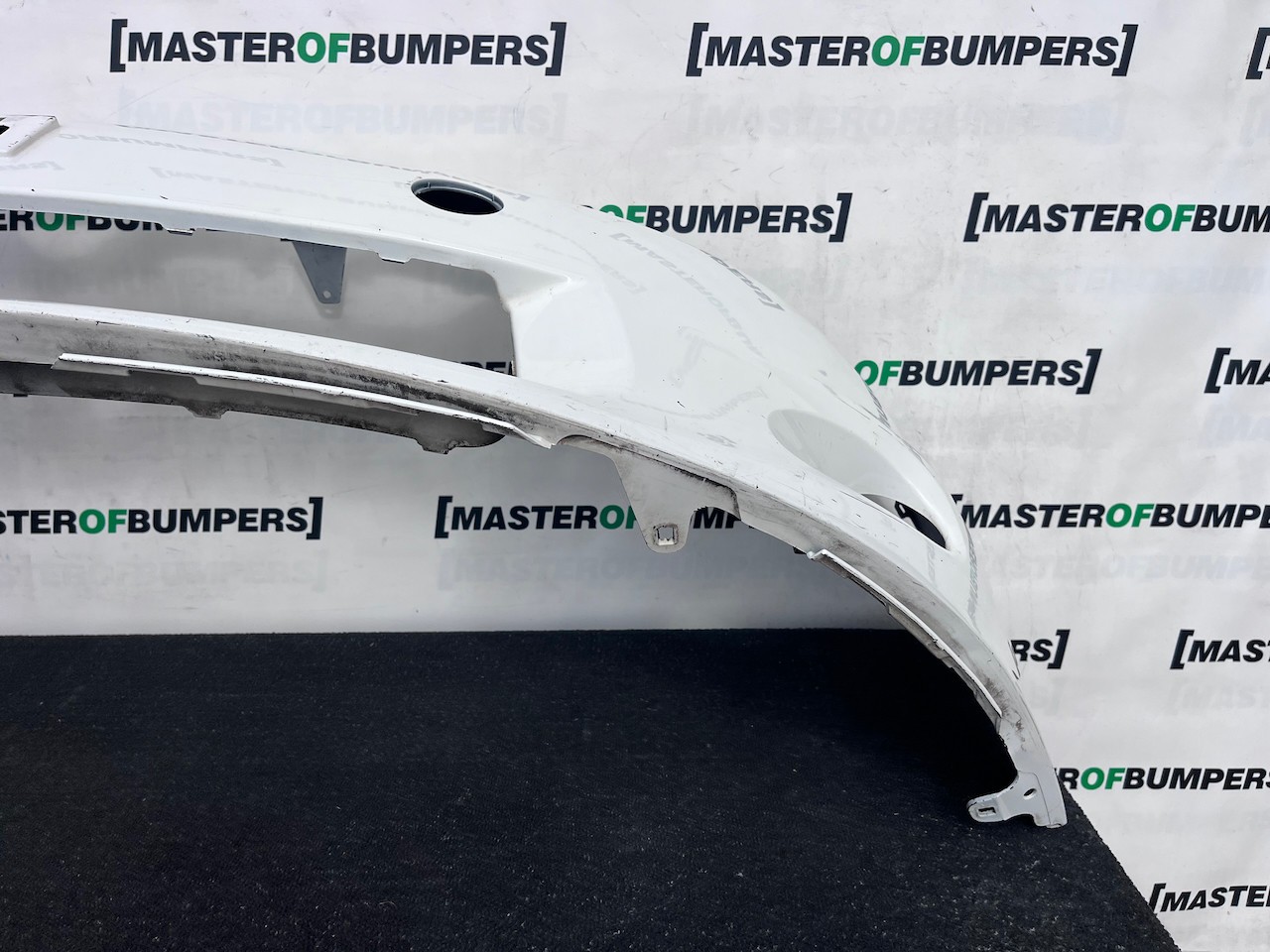 Toyota Auris V-matic Mk2 Hatchback 2010-2012 Front Bumper No Pdc Genuine [t546]