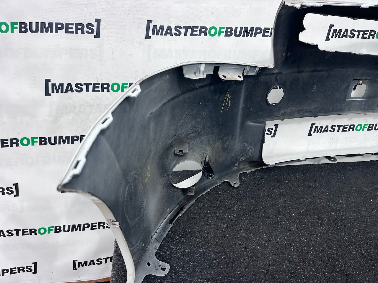 Toyota Auris V-matic Mk2 Hatchback 2010-2012 Front Bumper No Pdc Genuine [t546]