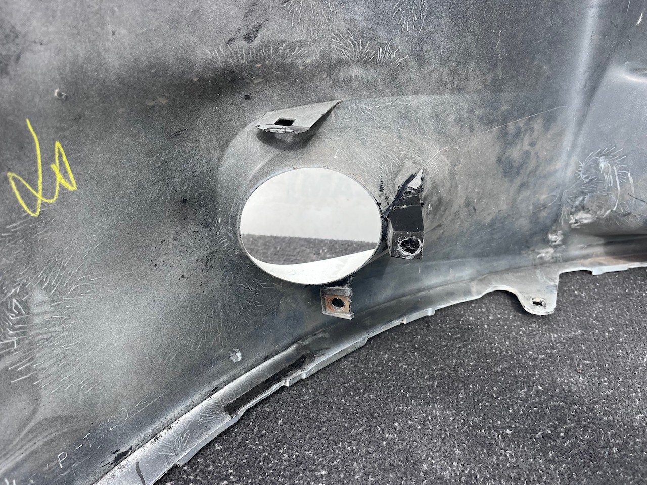 Toyota Auris V-matic Mk2 Hatchback 2010-2012 Front Bumper No Pdc Genuine [t546]