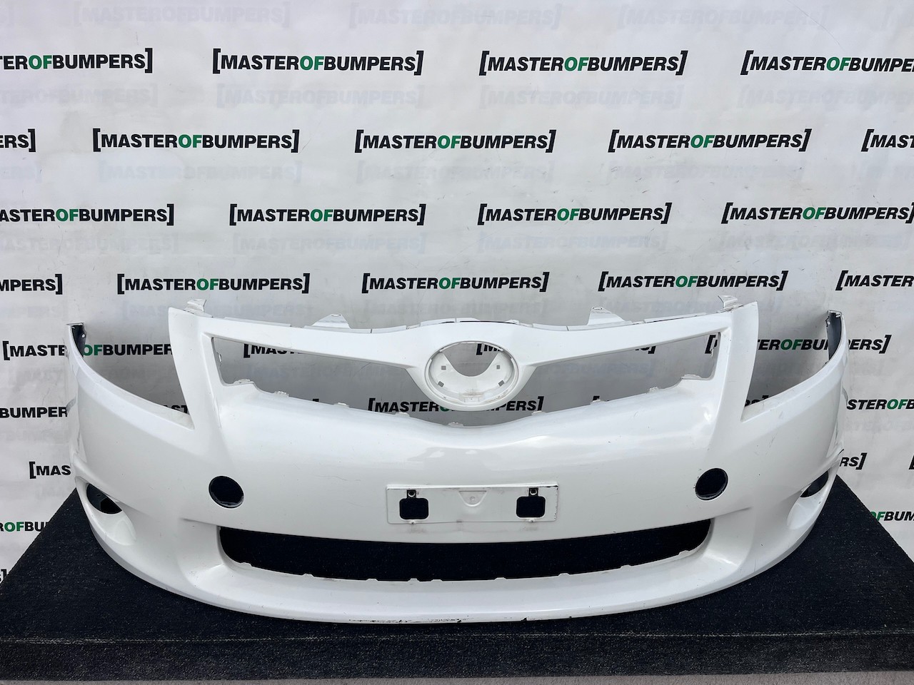 Toyota Auris V-matic Mk2 Hatchback 2010-2012 Front Bumper No Pdc Genuine [t546]