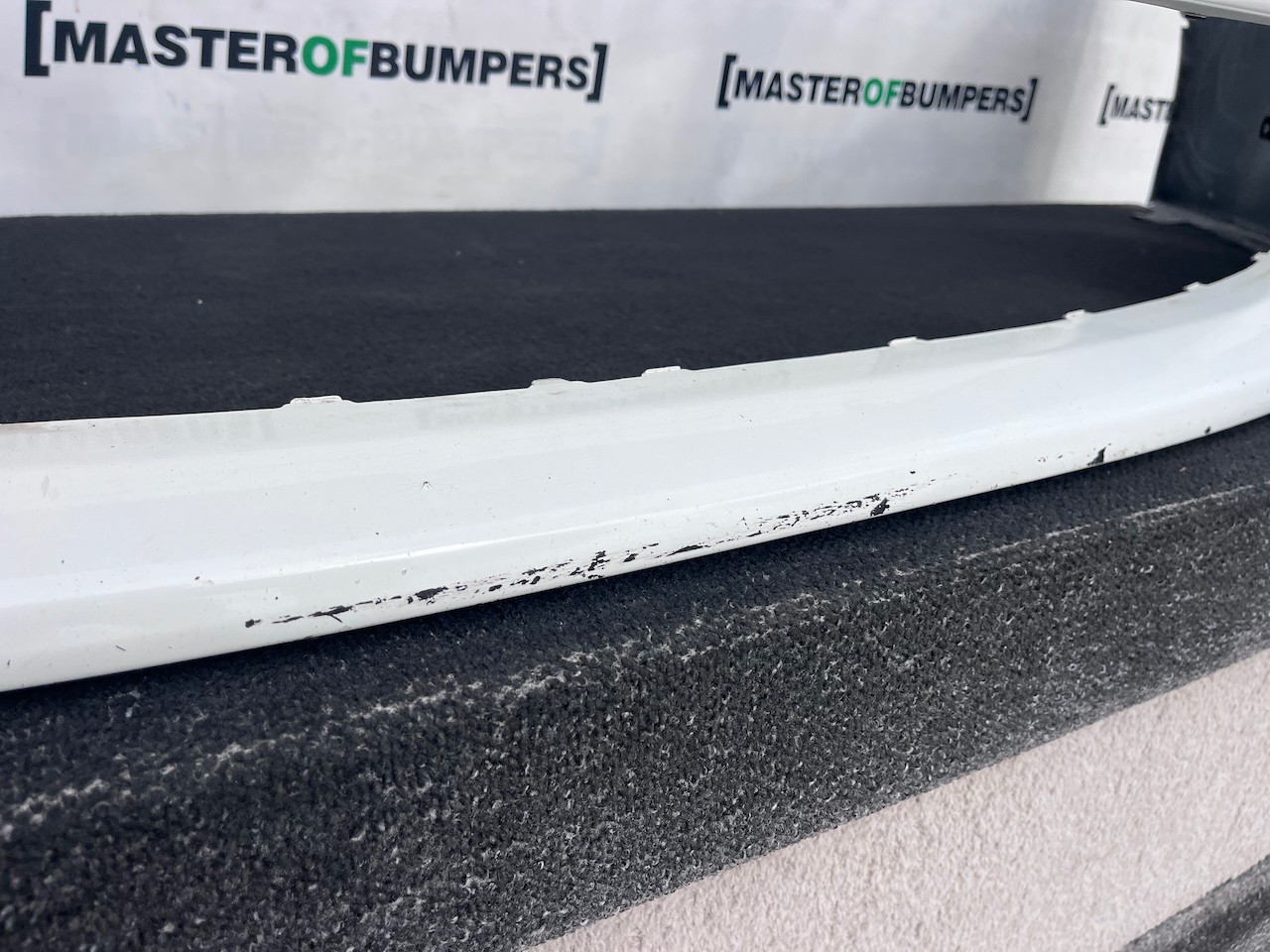 Toyota Auris V-matic Mk2 Hatchback 2010-2012 Front Bumper No Pdc Genuine [t546]