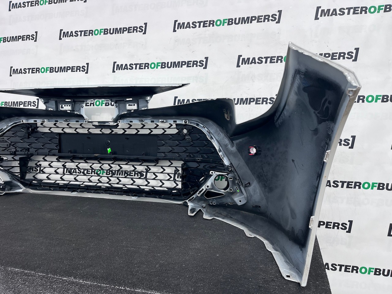 Toyota Corolla Design Hybrid Estate 2024-2026 Front Bumper 4 Pdc Genuine [t663]